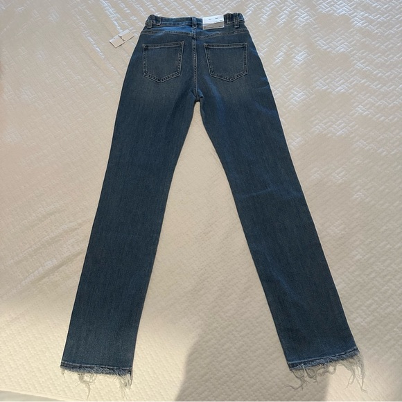 NWT The Relaxed Straight Stretch Jean by Willow + Root - Picture 5 of 6